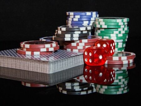 Är nätcasinon att rekommendera för nya kortspelare?